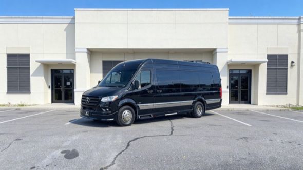 15 passenger sprinter van elizabeth