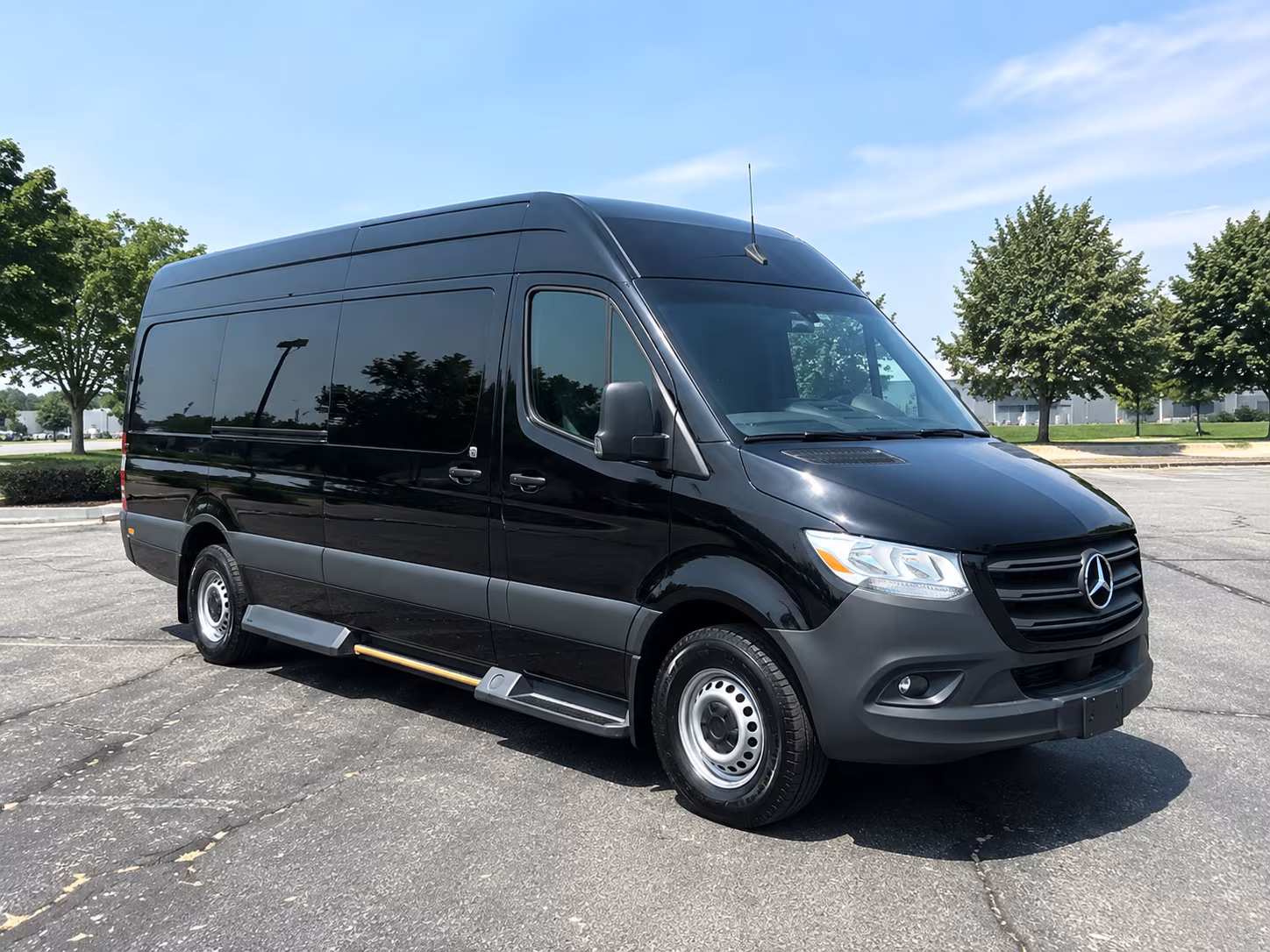 elizabeth sprinter limousine